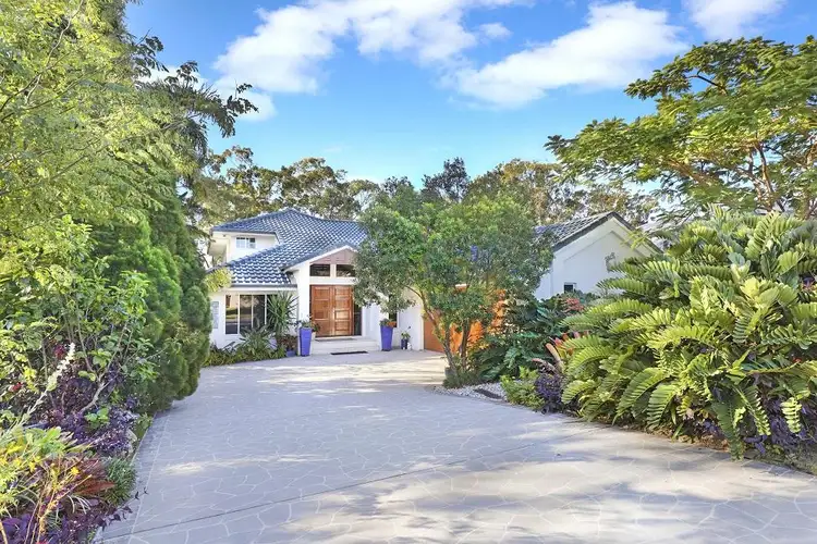 18 Lakeside Drive, Peregian Springs QLD 4573