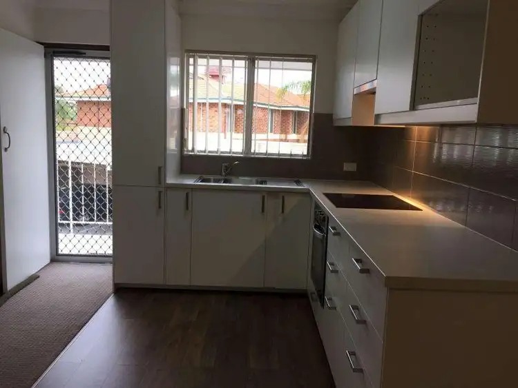 3-7 Third Avenue East