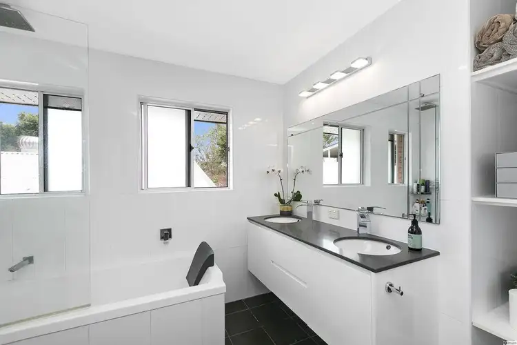 Fifth view of Homely house listing, 25 New Lindum Road, Wynnum West QLD 4178