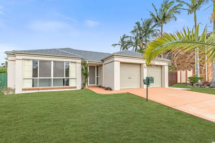 8 Weir Close, Belmont QLD 4153