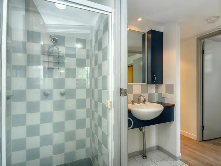 Fifth view of Homely unit listing, 16/20-26 Illawong Street, Chevron Island QLD 4217