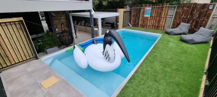 307 Old Cleveland Road East