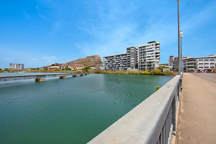 10/8-32 Stanley Street, Townsville City QLD 4810