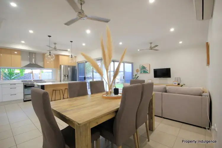 16 Featherwood Street