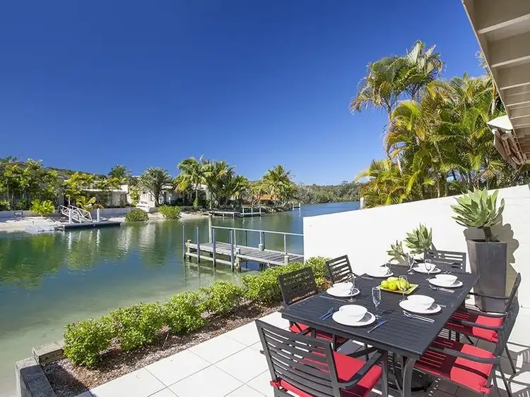 2/5 Peza Court, Noosa Heads QLD 4567