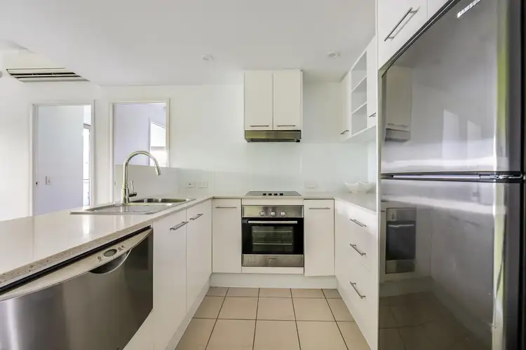 Fifth view of Homely unit listing, 211/2 dibbs street, South Townsville QLD 4810