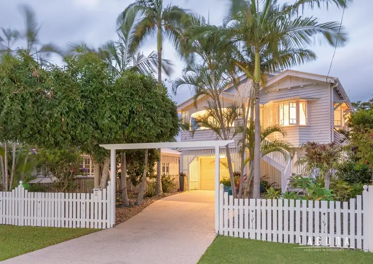 16 Laburnum Crescent, Noosaville QLD 4566