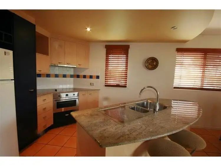 Fifth view of Homely unit listing, 2/213 Gympie Terrace, Noosaville QLD 4566