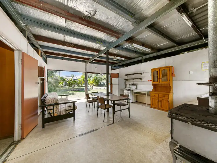 95 Kooringal Esplanade, Moreton Island QLD 4025