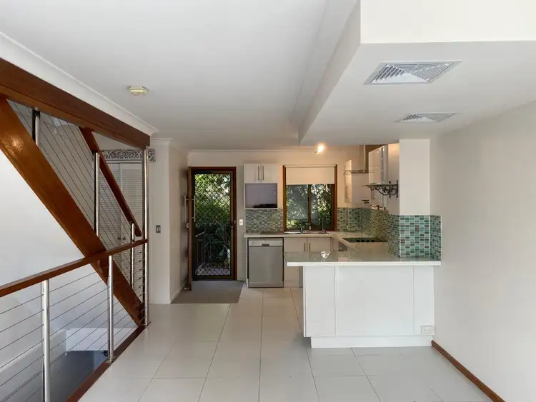 4/16 WADE STREET, Tugun QLD 4224