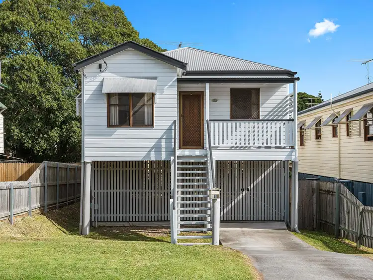 17 Moore St, Morningside QLD 4170