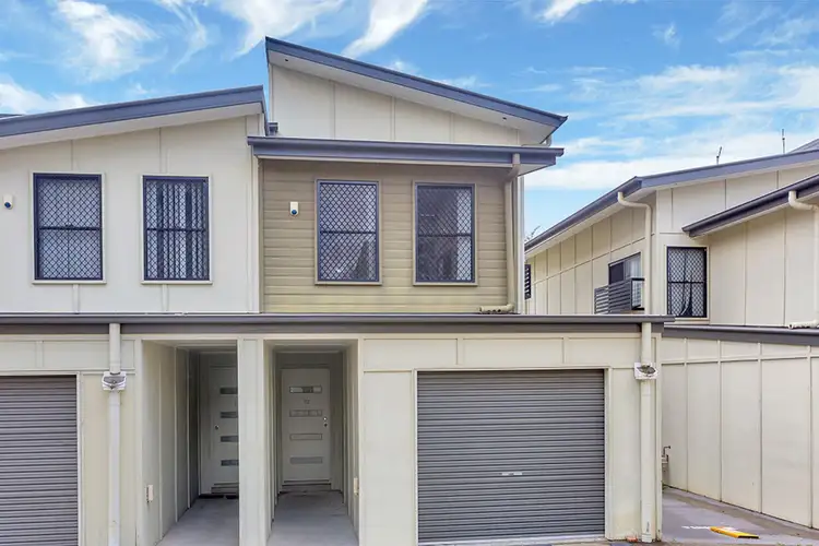 11 Portia Street