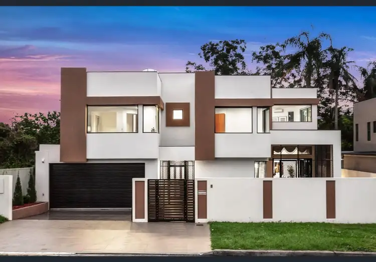 11 SELVAGE STREET