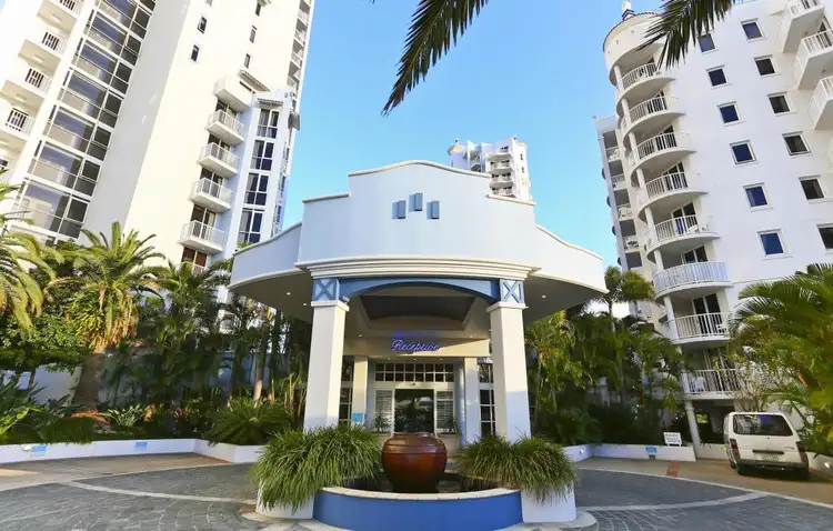 2633 Gold Coast Highway