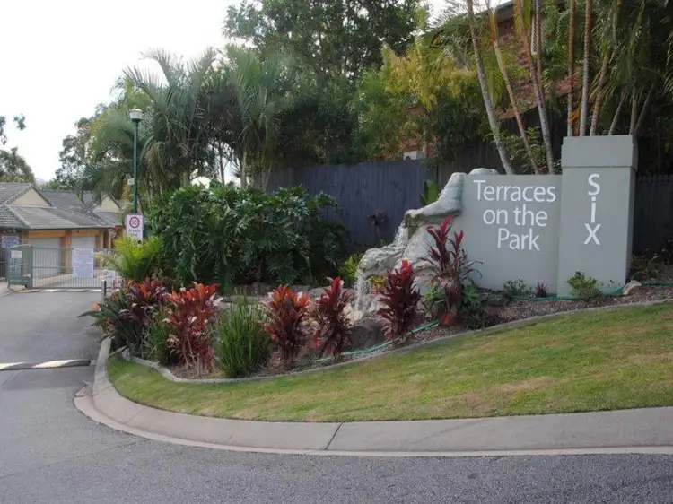 1052/6 Samford Road, Oxenford QLD 4210