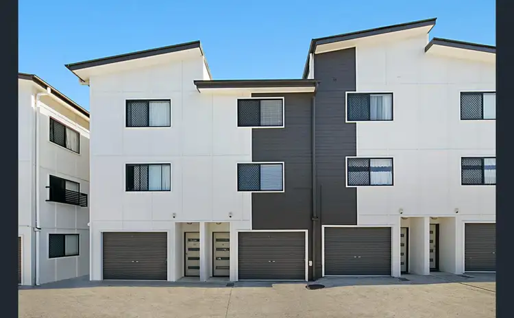 11 Portia Street