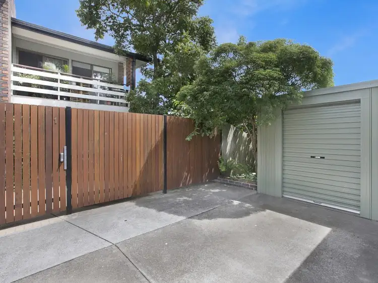 Main view of Homely townhouse listing, 1/160 Pine Street, Wynnum QLD 4178