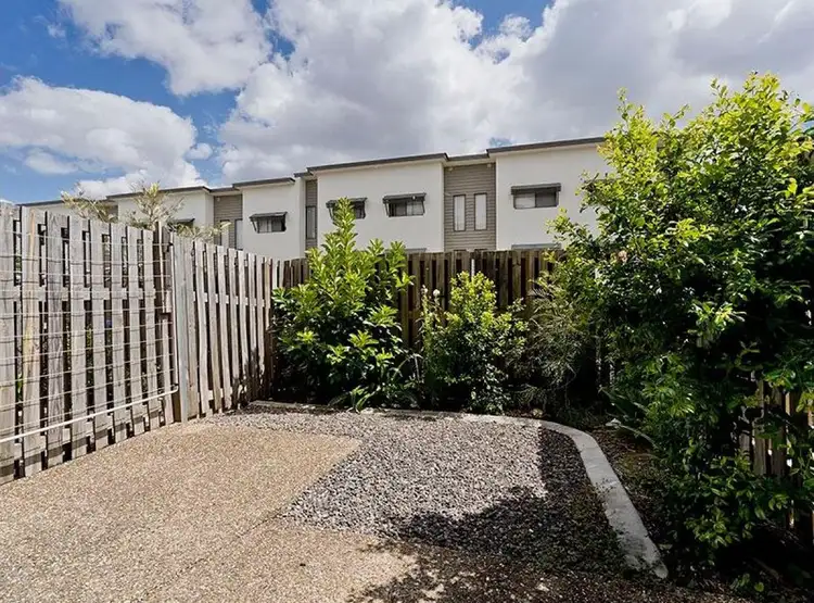 10 Radiant Street, Taigum QLD 4018