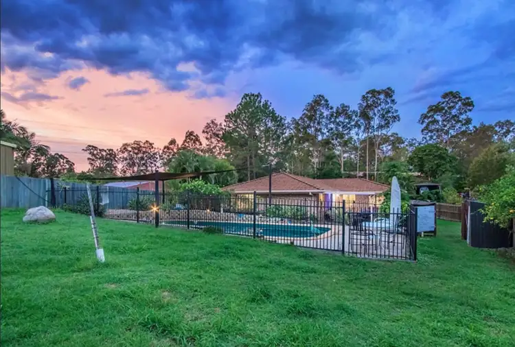 16 Bundoora Drive