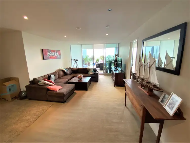 1 Como Crescent
