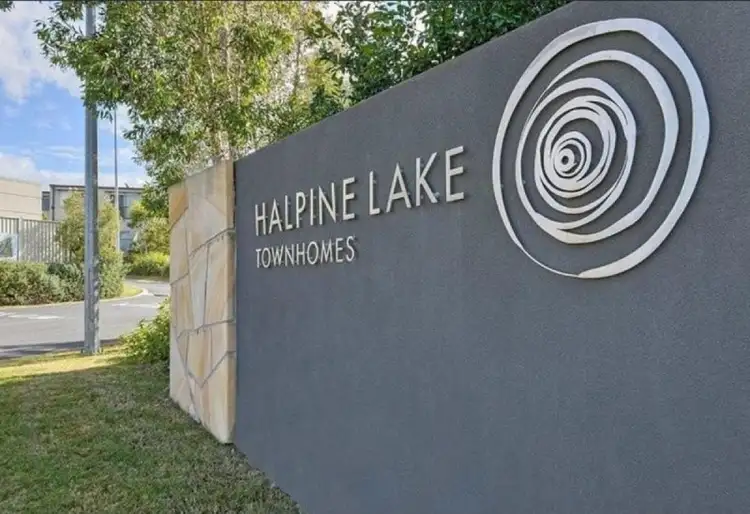 115 Mango Hill Boulevard East