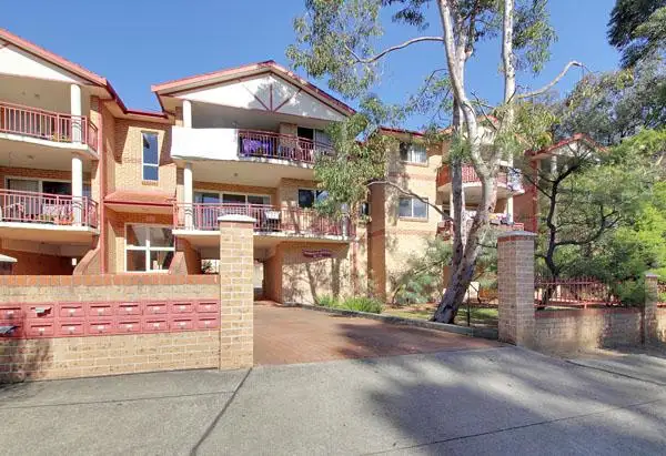 2/108 Stapleton Street, Pendle Hill NSW 2145