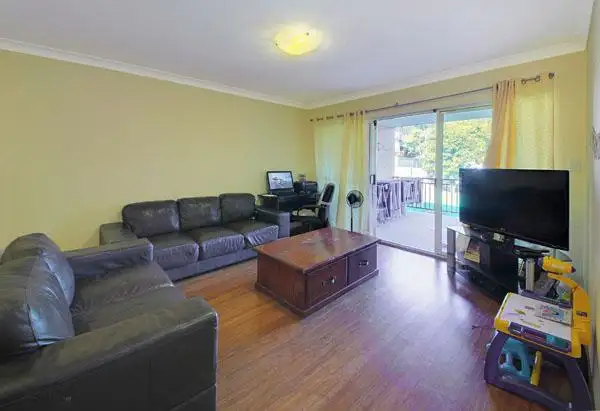 Second view of Homely unit listing, 2/108 Stapleton Street, Pendle Hill NSW 2145
