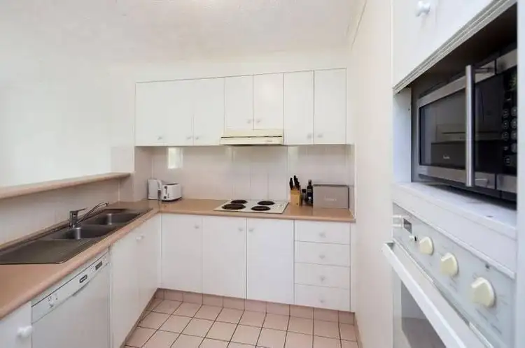 Sixth view of Homely unit listing, 7/32 Second Avenue, Broadbeach QLD 4218