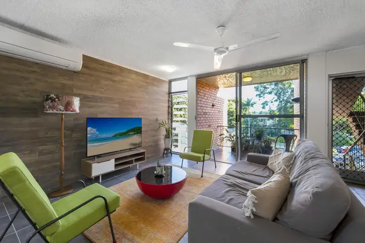 Fifth view of Homely unit listing, 4/31 Surrey Street, Hyde Park QLD 4812