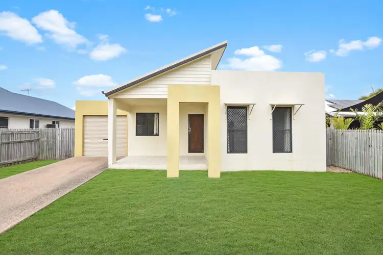 Main view of Homely house listing, 4 Wexford Crescent, Mount Low QLD 4818