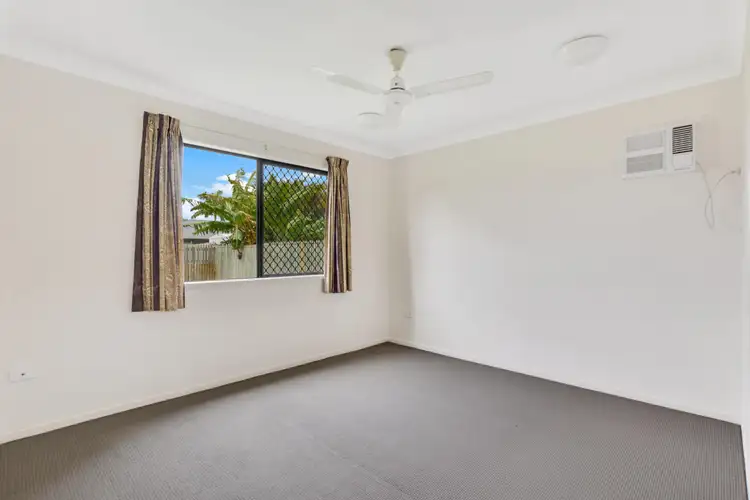 Fifth view of Homely house listing, 4 Wexford Crescent, Mount Low QLD 4818