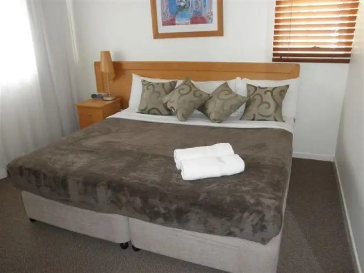 Fourth view of Homely unit listing, 4-5 9 Albert Street, Noosaville QLD 4566