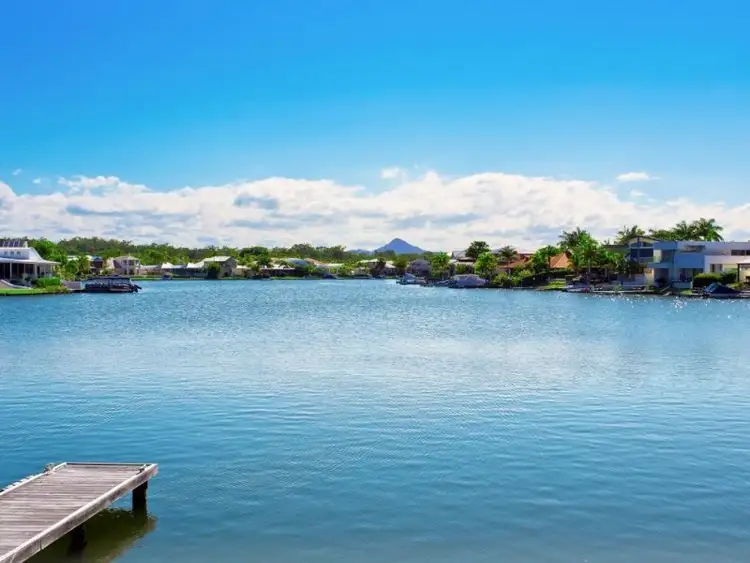 185 Shorehaven