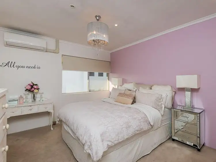 Second view of Homely unit listing, 6/26 Seymour Road, Hamilton QLD 4007