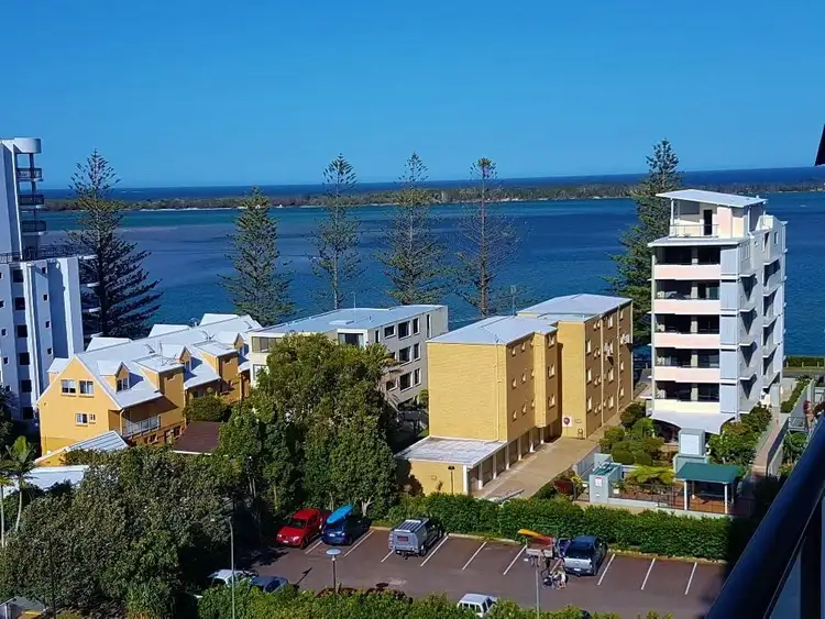 75 Landsborough Parade