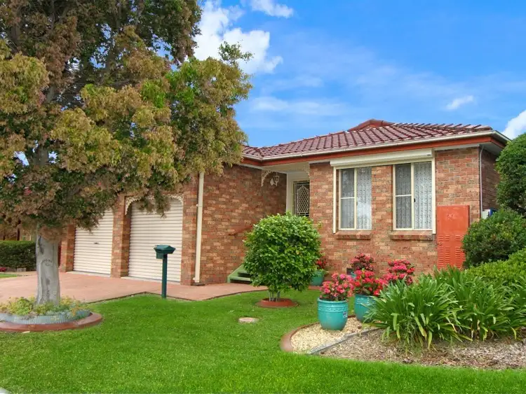 22 Stanthorpe Drive, Kanahooka NSW 2530