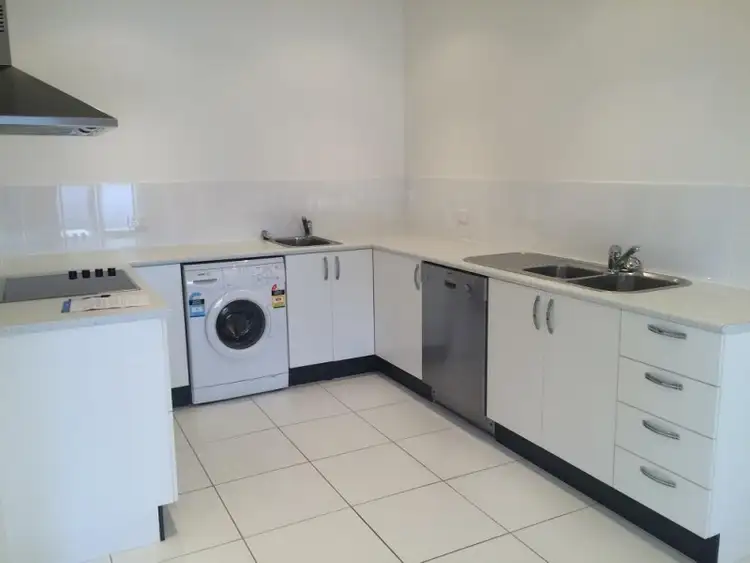 Third view of Homely unit listing, 5/104 Mitchell Street, North Ward QLD 4810