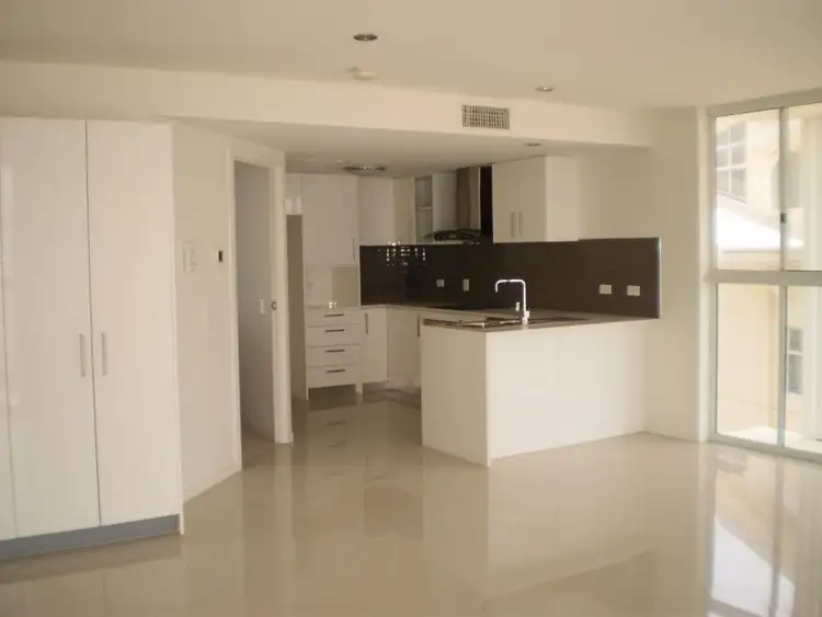 803\87 Marine Parade