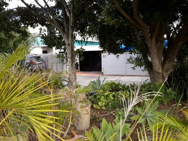 1/7 Roberts Street, Golden Beach QLD 4551