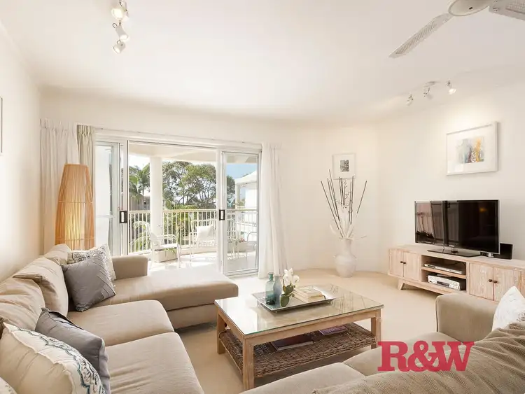 27/'Macquarie Lodge' 53 Banksia Avenue North, Noosa Heads QLD 4567