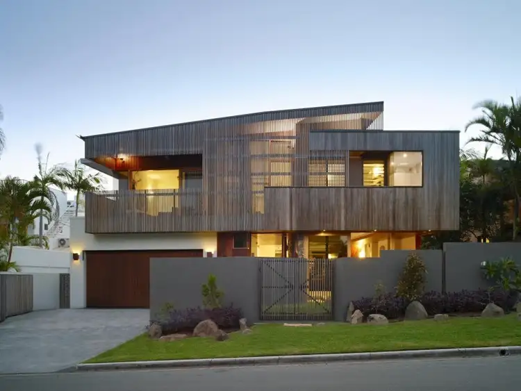 10 Ross Crescent, Sunshine Beach QLD 4567