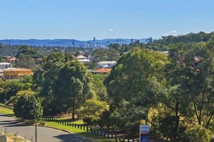 69 Ridgeview St, Carindale QLD 4152