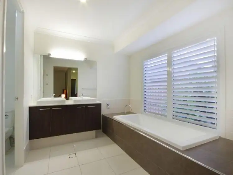 Sixth view of Homely house listing, 7 Lapwing Circuit, Beerwah QLD 4519