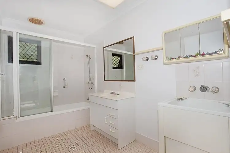 Seventh view of Homely villa listing, 40/10 Melody Court, Warana QLD 4575