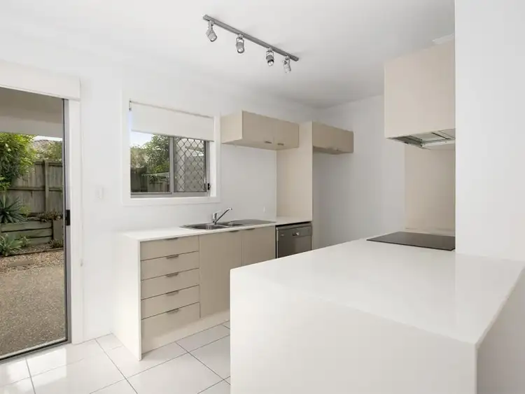Seventh view of Homely townhouse listing, 10/200 Meadowlands Road, Carina QLD 4152