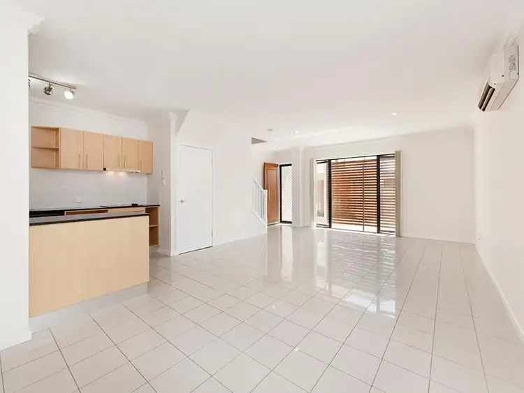 Fourth view of Homely townhouse listing, 9/15 Kent Street, Coorparoo QLD 4151