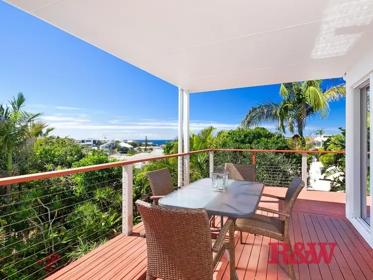 2/40 Orealla Crescent, Sunrise Beach QLD 4567