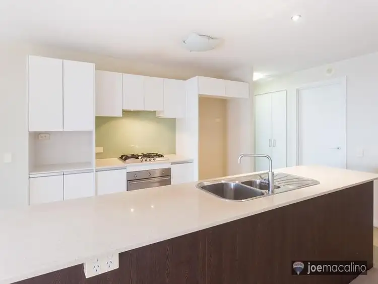 Third view of Homely unit listing, L2/92 Quay Street, Brisbane QLD 4000