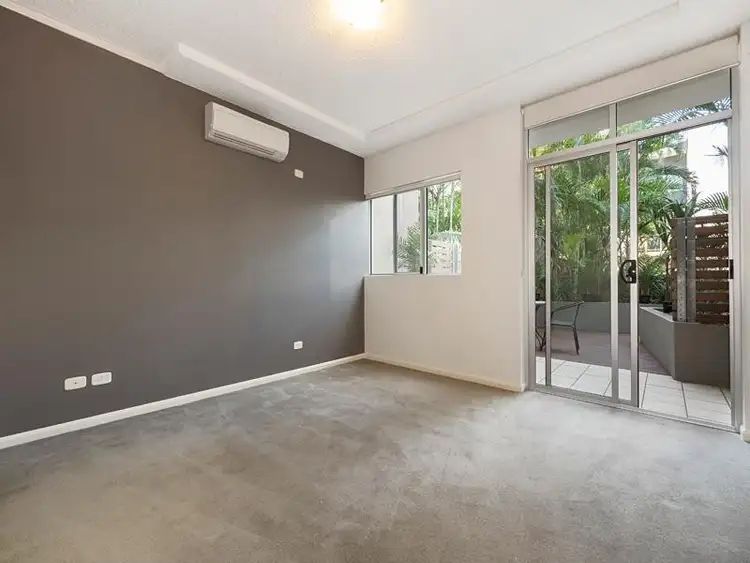 Seventh view of Homely unit listing, 6/18 Ferry Lane, Bulimba QLD 4171