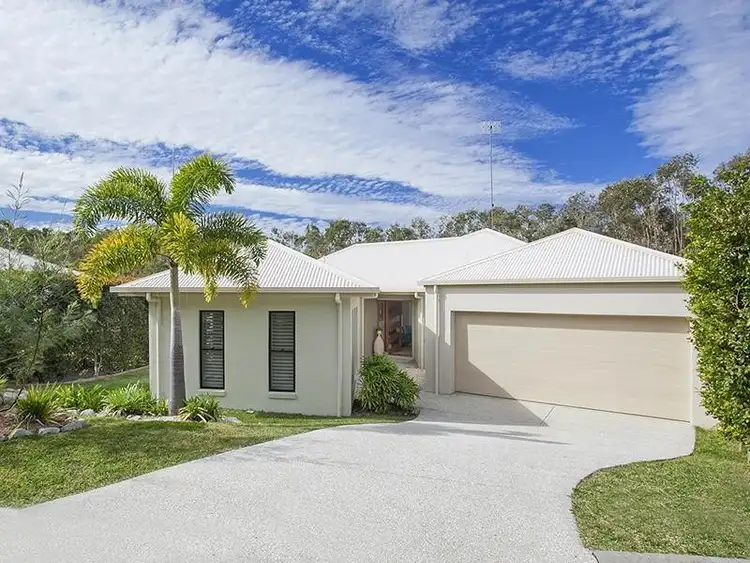 4/19a Sunrise Avenue, Tewantin QLD 4565